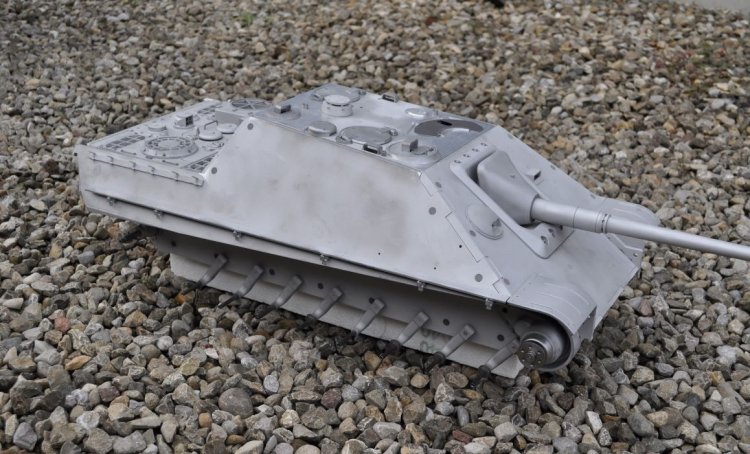 Bausatz Jagdpanther G - zum Schließen ins Bild klicken